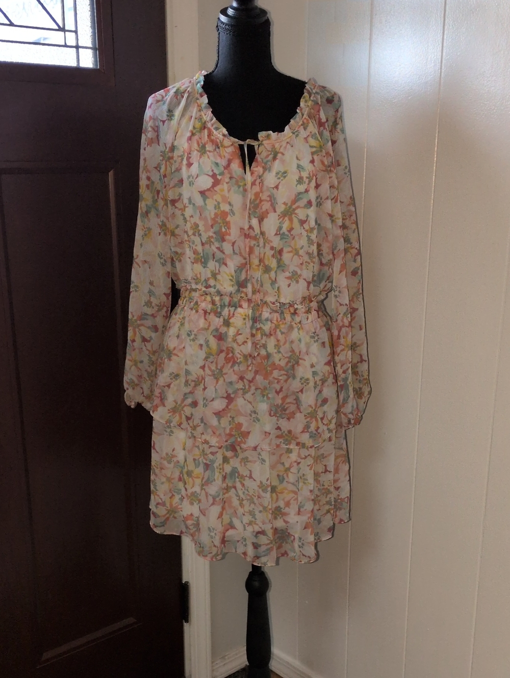 LC Lauren Conrad Women’s Floral Tie-Neck Long Sleeve Dress - Size Medium